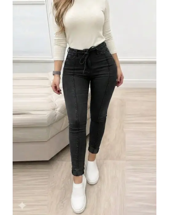 Kadın Yüksek Bel Belden Kuşaklı Yırtık Detaylı Kot Pantolon