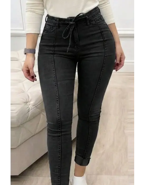 Kadın Yüksek Bel Belden Kuşaklı Yırtık Detaylı Kot Pantolon