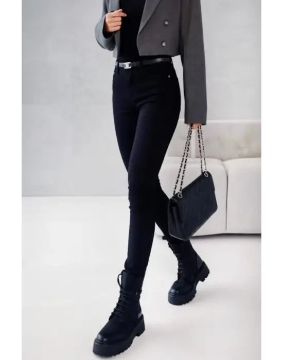 Kadın Yüksek Bel Cepli Kemersiz Kot Pantolon