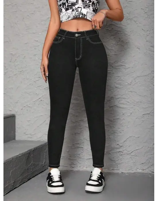 Omarı Yüksek Bel Dar Kesim Kot Pantolon Modası