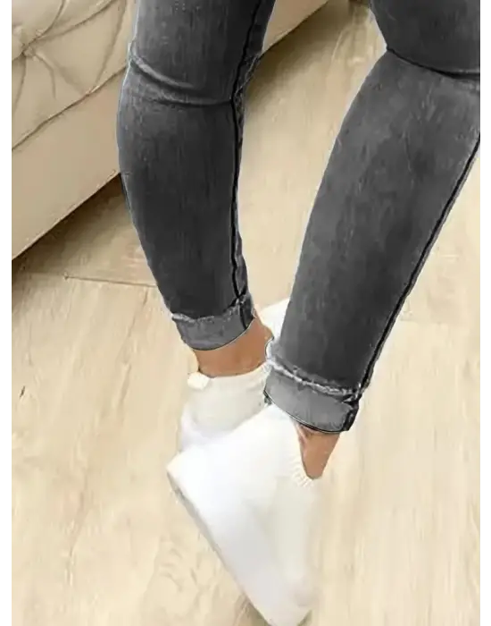 Omarı Yüksek Bel Önden Düğmeli Kadın Jean Pantolon