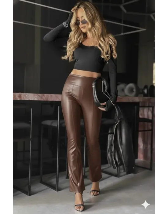 Kadın Yüksek Bel Paçaya Doğru Geniş Deri Pantolon