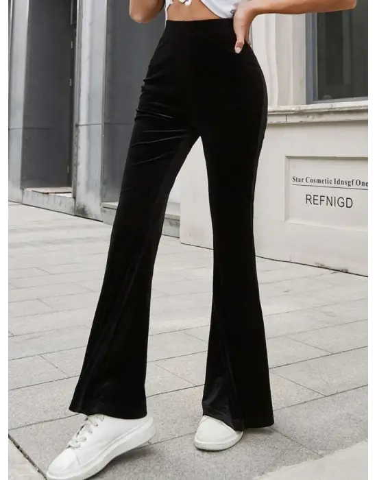 Kadın Yüksek Bel Paçaya Doğru Genişleyen Kadife Pantolon