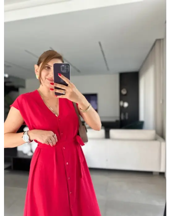 Omarı Etkileyici V Yaka Düğme Detaylı Elbise