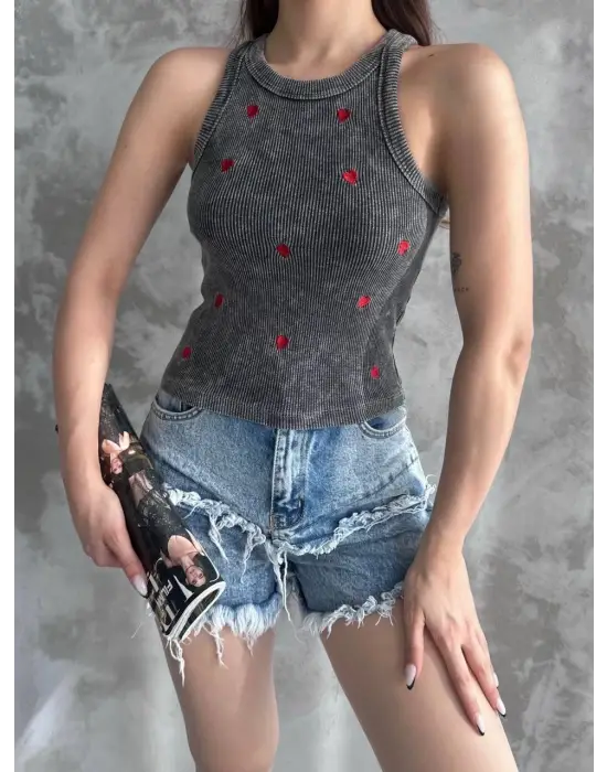 Romantik Kalp Nakışlı Bluz