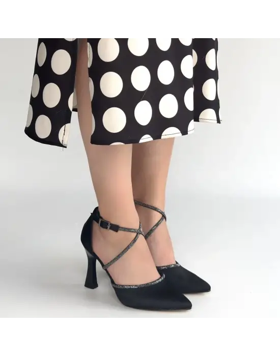 Kanji Siyah Saten Topuklu Ayakkabı