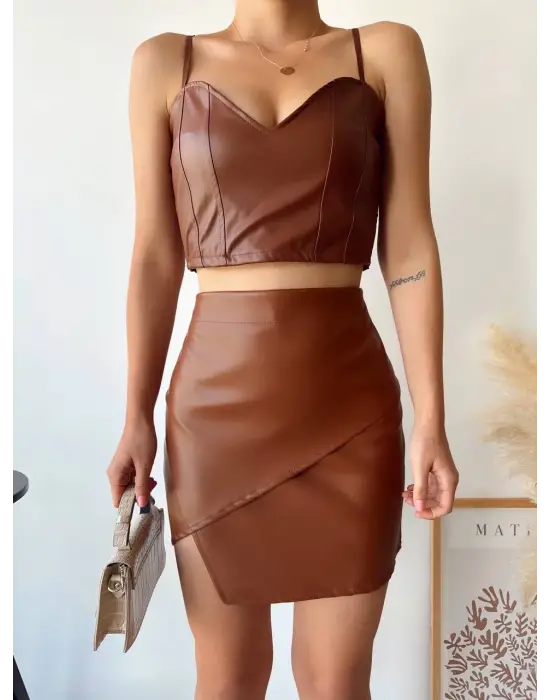 Kapaklı asimetrik model deri etek kahve s240106