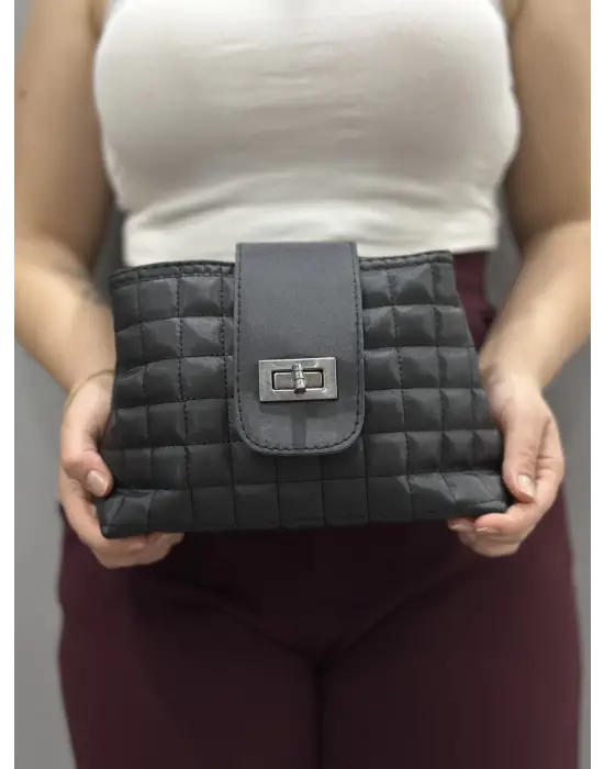 Omarı Şık Kapitone Siyah Cilt Çanta