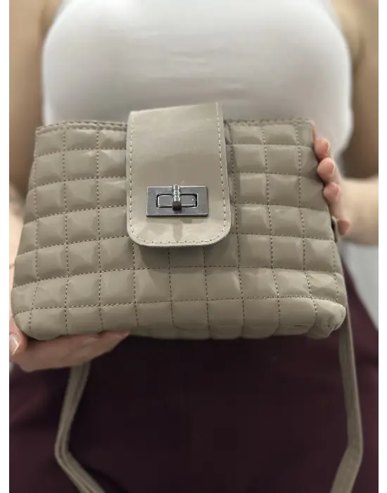 Omarı Vizon Cilt Kapitone Çanta - Şık ve Fonksiyonel Tasarım