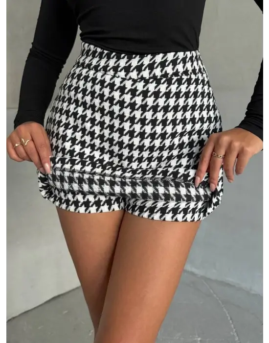 Kapaklı kaşe şort etek siyah beyaz kazayağı h261218