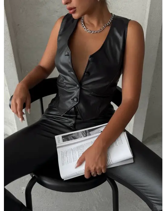 Kaplama düğmeli deri yelek siyah s24398