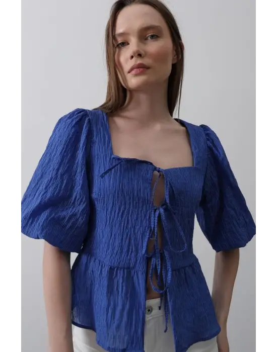 Omarı Mavi Kare Yaka Balon Kol Bluz