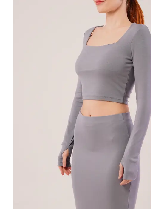 Omarı Gri İkili Takım Yırtmaç Detaylı Etek