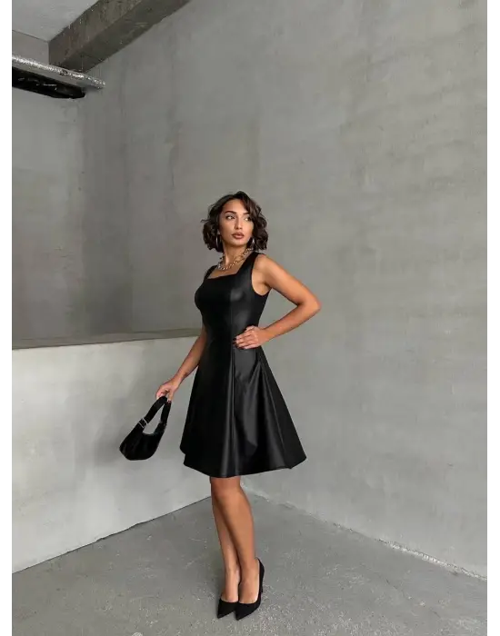 Kare yaka deri elbise siyah h24442