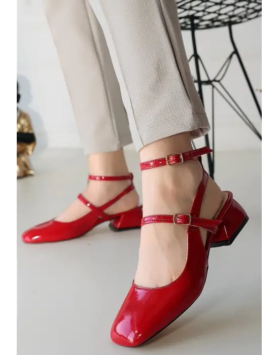 Çarpıcı Rugan Topuklu Ayakkabı