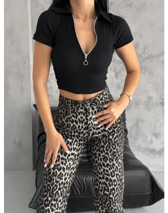 Omarı Siyah Fermuarlı Kaşkorse Yaka Bluz