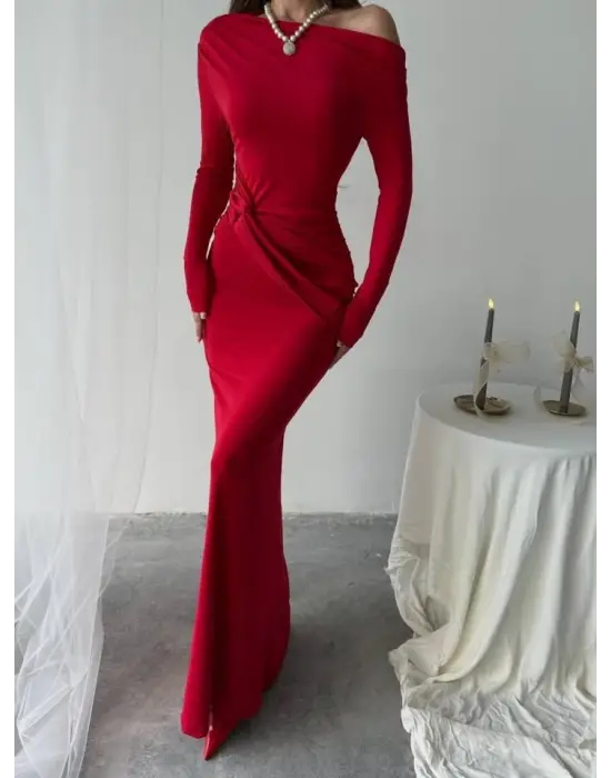 Omarı Uzun Kurdele Detaylı Kayık Yaka Elbise