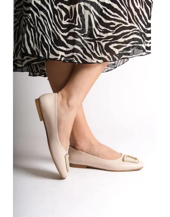 Rahat Tabanlı Tokalı Bayan Babet Ayakkabı