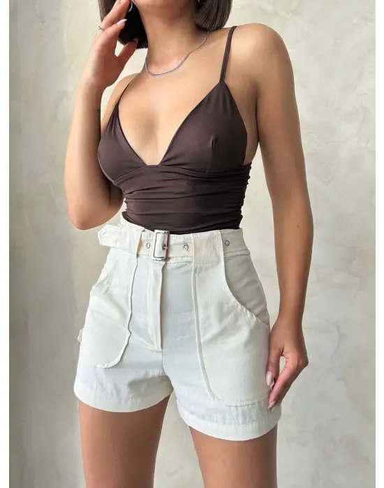 Kemer detaylı gabardin şort krem s25289