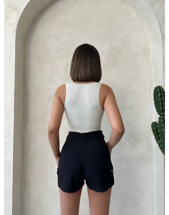 Kemer detaylı gabardin şort siyah s25289
