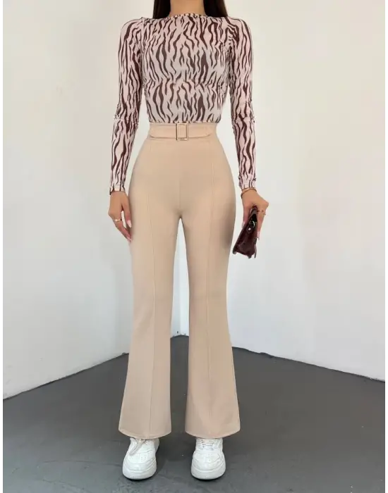 Kemer Toka Detaylı Beli Lastikli Pantolon -Taş