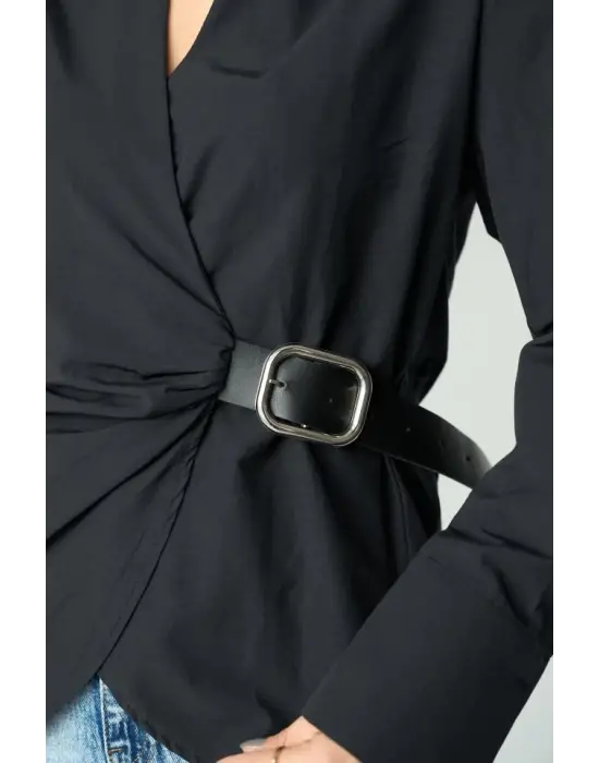 Omarı Şık Siyah Kemerli Gömlek