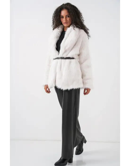Kemerli Oversize Kürklü Kaban 9156 - Beyaz