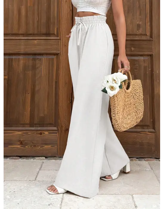 Keten bağcıklı beyaz pantolon
