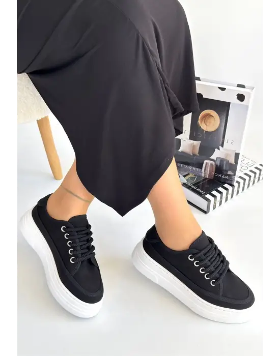 Omarı Siyah Keten Bağcıklı Spor Ayakkabı