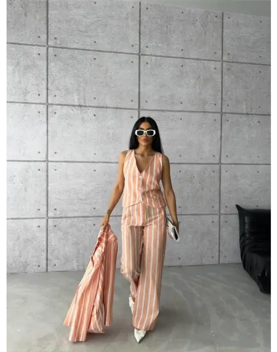 Omarı Renkli Keten Çizgili Ceket - Sezonun Favorisi