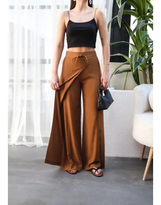 Keten Önü Çapraz Parçali Lasti̇kli̇ Ve Bağcikli Geni̇ş Paça Pantolon