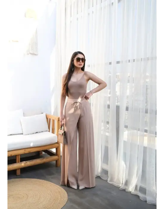 Keten Önü Çapraz Parçali Lasti̇kli̇ Ve Bağcikli Geni̇ş Paça Pantolon