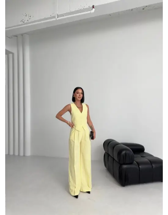 Omarı Eşsiz Tasarımlı Çapraz Cepli Keten Pantolon Takımı