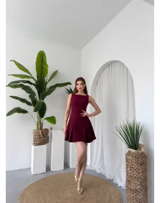 Omarı Çiçek Desenli Mini Elbise