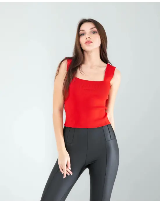 Omarı Kırmızı Kare Yaka Kalın Askılı Crop Bluz