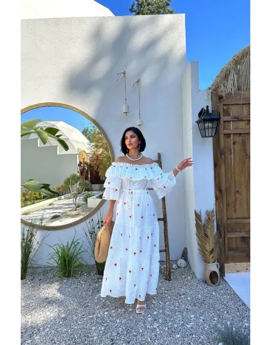 Omarı Elegan Kırmızı Brode Elbise Omuz Detaylı