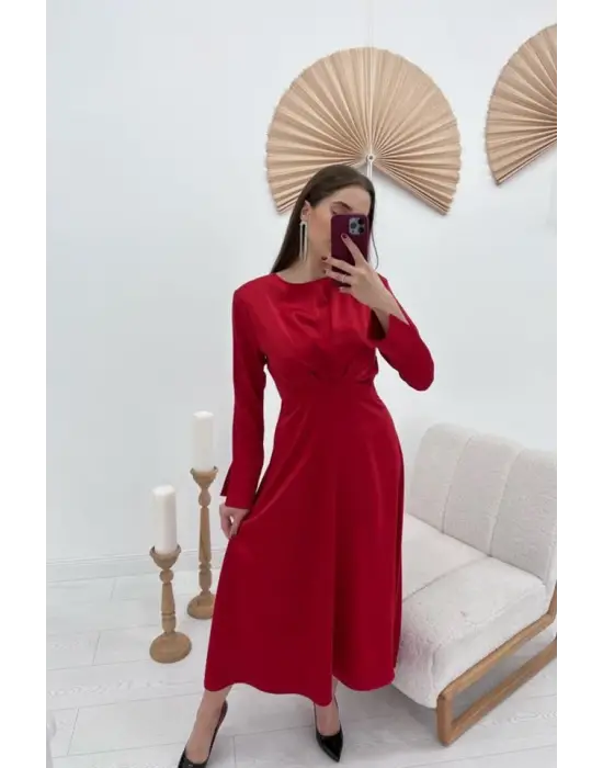 Kırmızı Saten Uzun Elbise