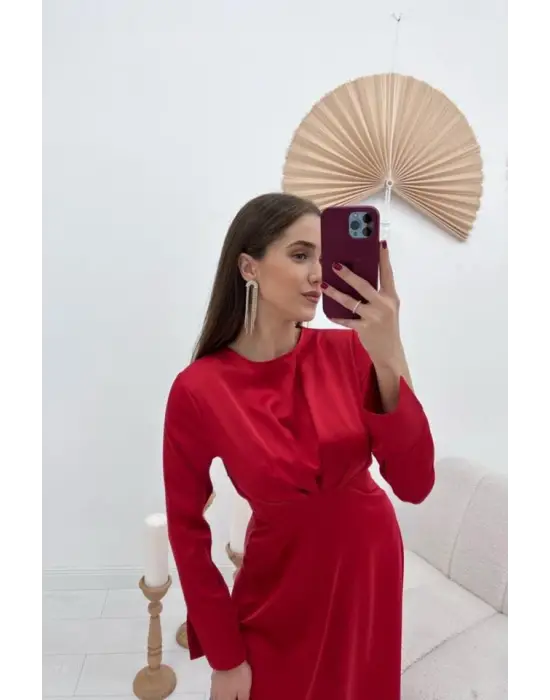 Kırmızı Saten Uzun Elbise