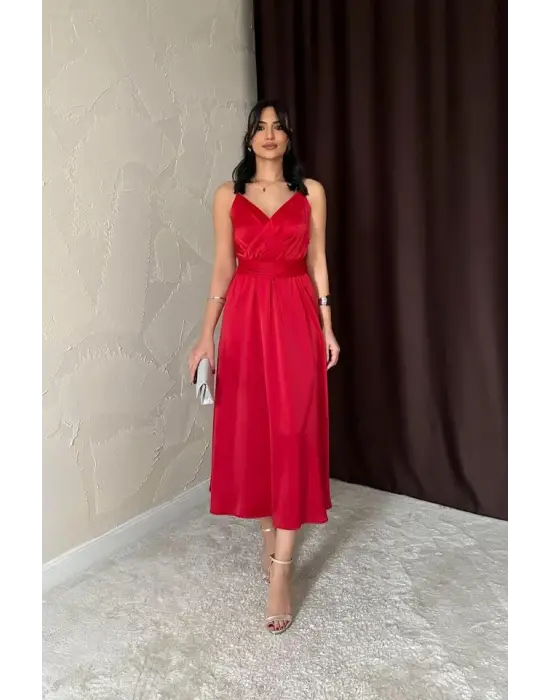 Kırmızı Taş Askılı Prenses Elbise