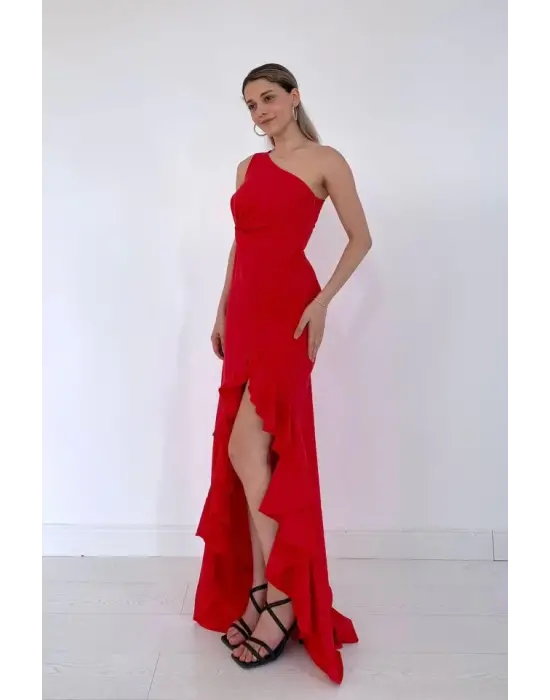 Omarı Şık Yırtmaçlı Volanlı Kırmızı Elbise