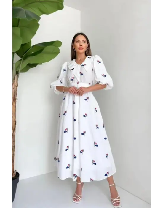 Kırmızı Yakası Çiçek Motifli Kemerli Elbise