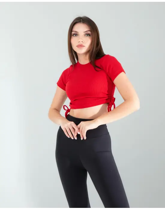 Modern Yandan Büzgülü Crop