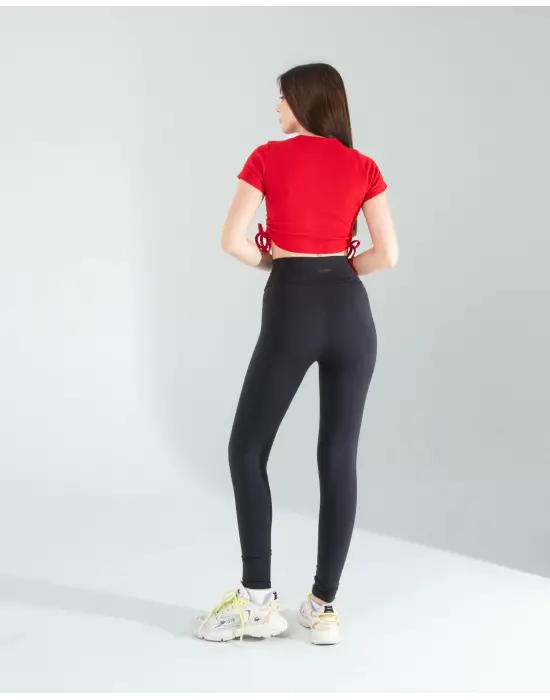 Modern Yandan Büzgülü Crop