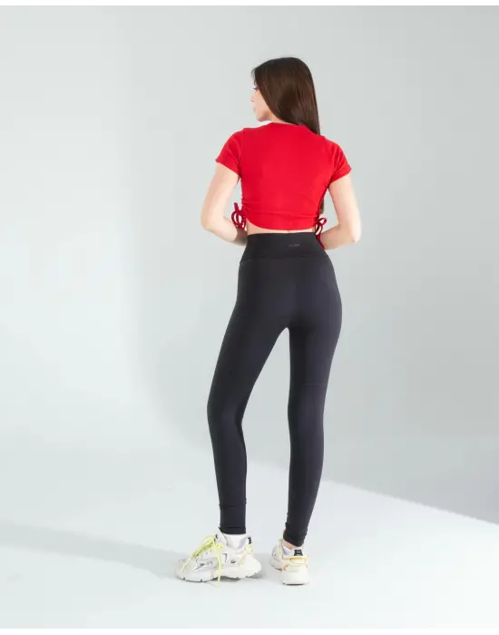 Omarı Şık Kırmızı Crop Üst