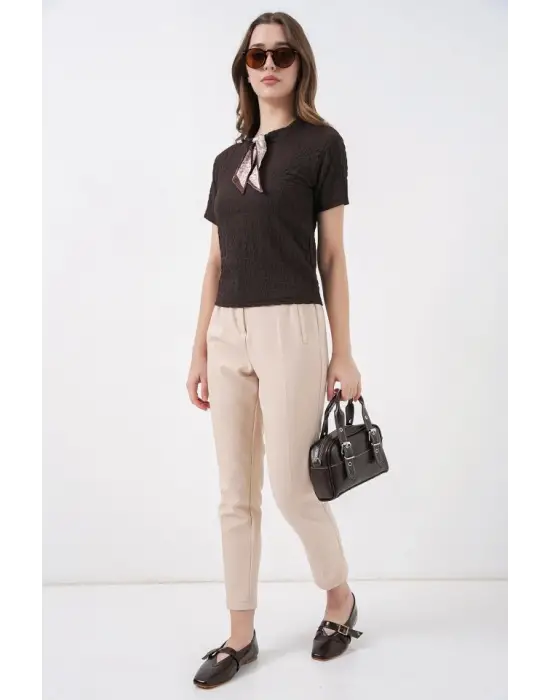 Kısa Kol Fularlı Örme Bluz 981 - Kahverengi