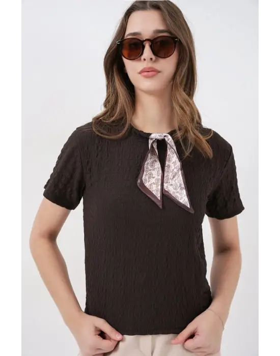 Kısa Kol Fularlı Örme Bluz 981 - Kahverengi