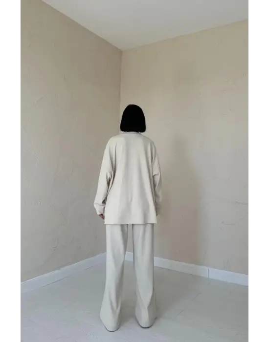 Omarı Klasik Fitilli Bej Kazak ve Pantolon Takımı