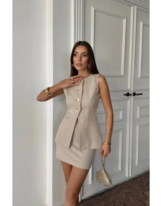 KLASİK GOLD DÜĞMELİ YELEK - KISA ETEK TAKIM - Bej