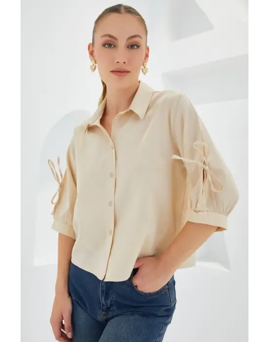 Kol Detaylı Bej Crop Gömlek 20246