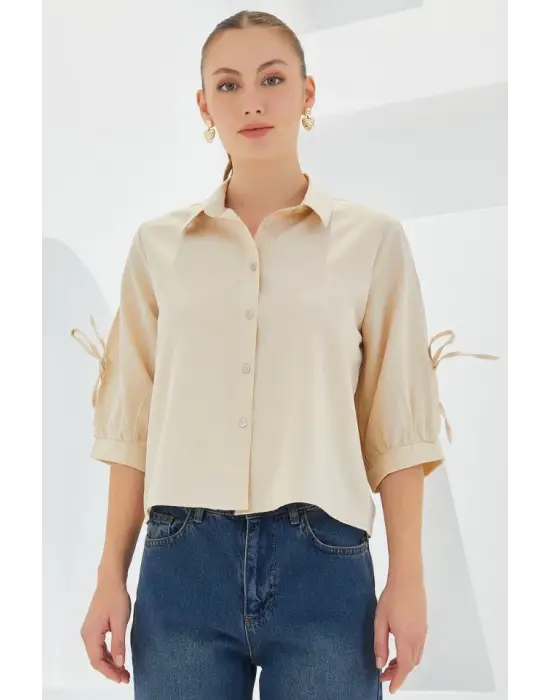 Kol Detaylı Bej Crop Gömlek 20246